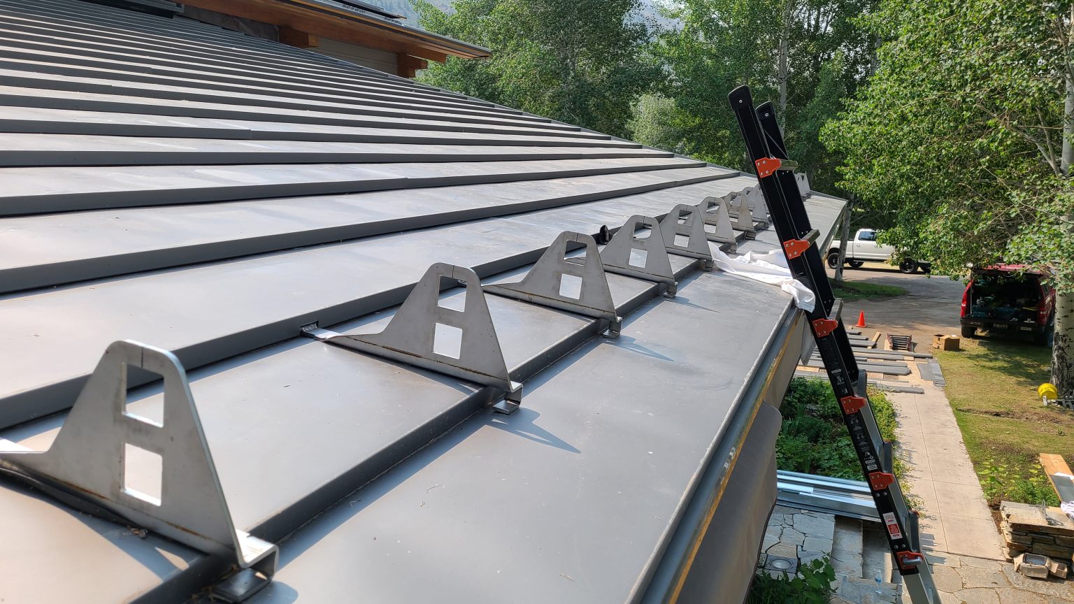 Picture of best-horizontal-metal-roof-system-for-high-winds-and-heavy-snow-loads ...