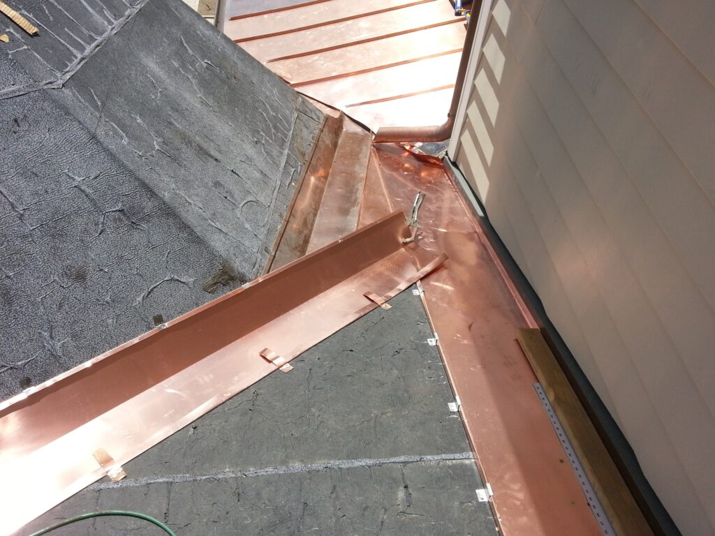 Fully seamed copper roof